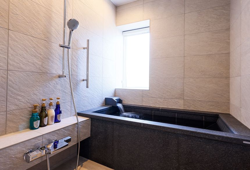 Private hot spring bath in the room